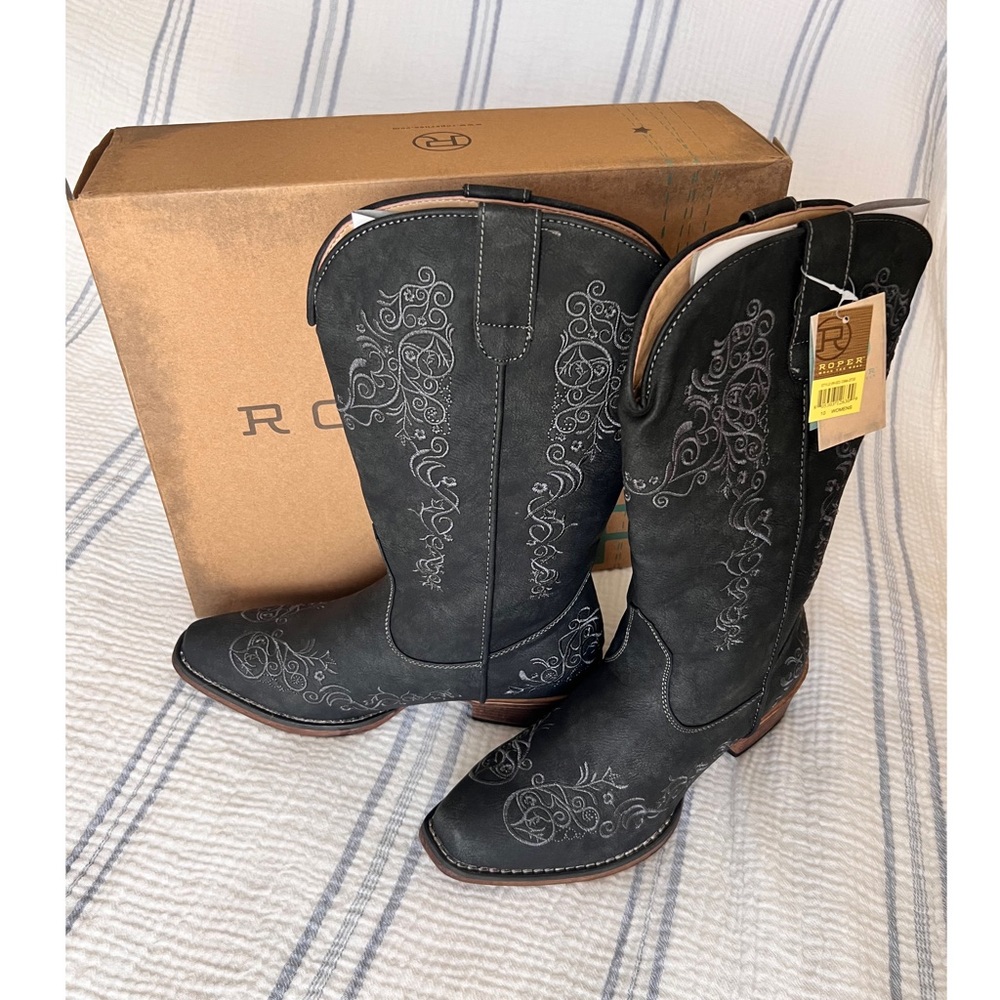 NWB Roper| Riley Scroll VEGAN Western Boots| 10